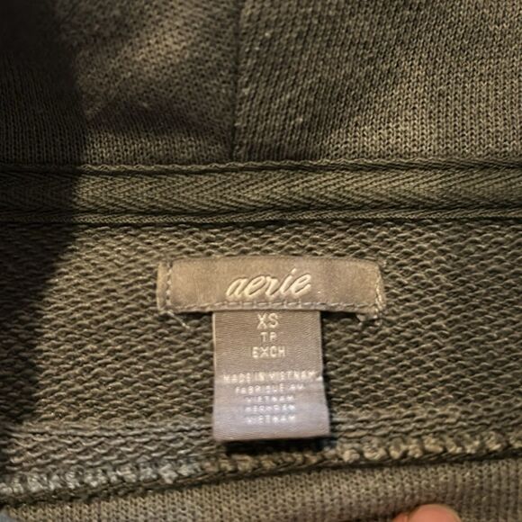 Aerie women’s green over‎ sized turtleneck cotton sweatshirt - Picture 2 of 5